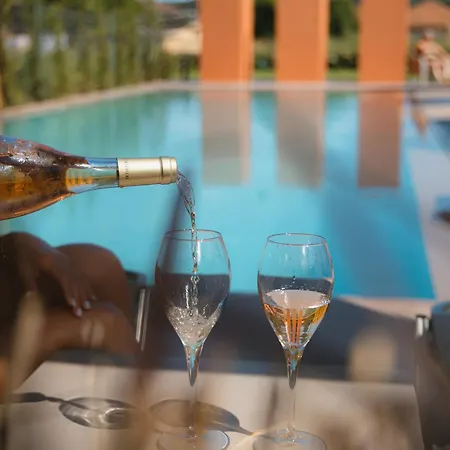 住宿加早餐酒店 Cape 4*