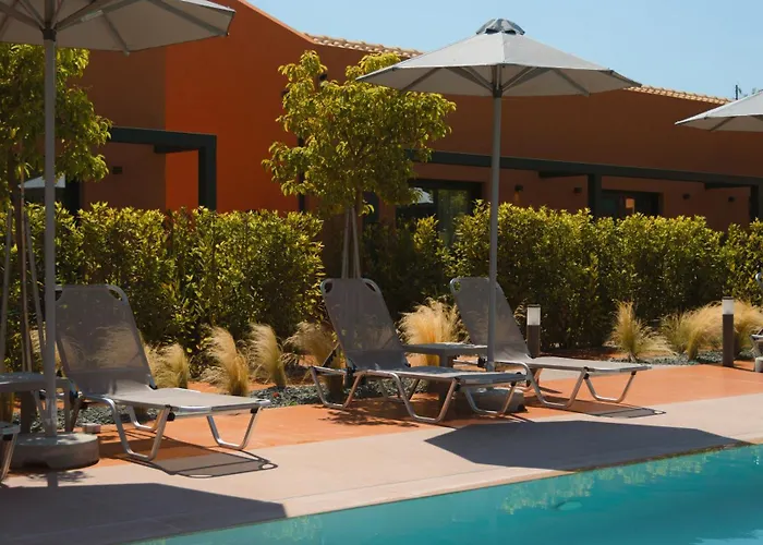 فندق مبيت وإفطار Cape Peroulades (Corfu)