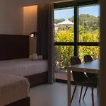 Oda ve Kahvaltı Cape 4*